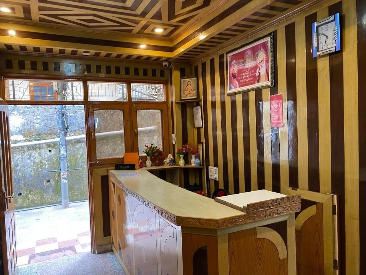 Bnb Royal Inn Shimla 0*,  India