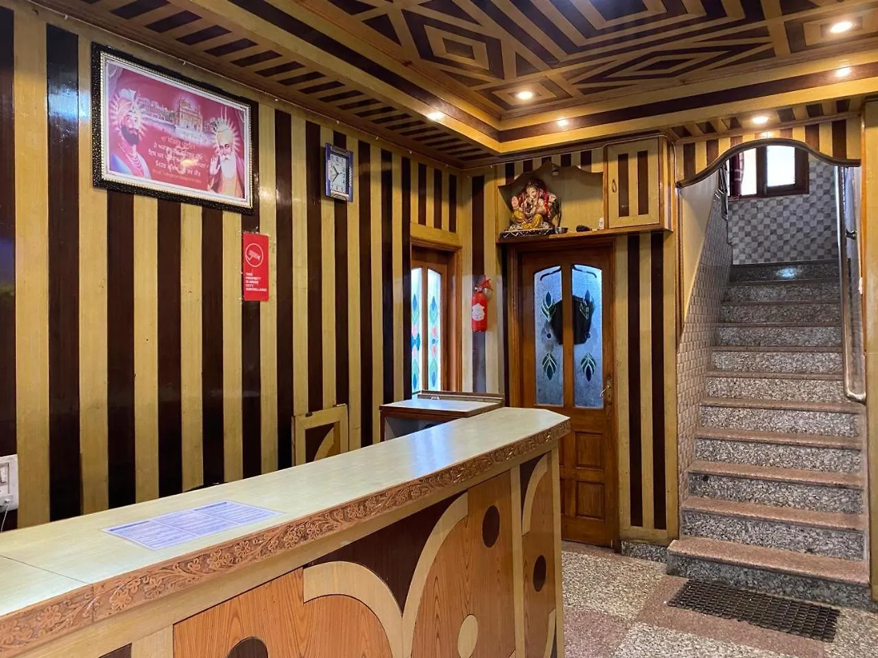Bnb Royal Inn Shimla 0*,  India